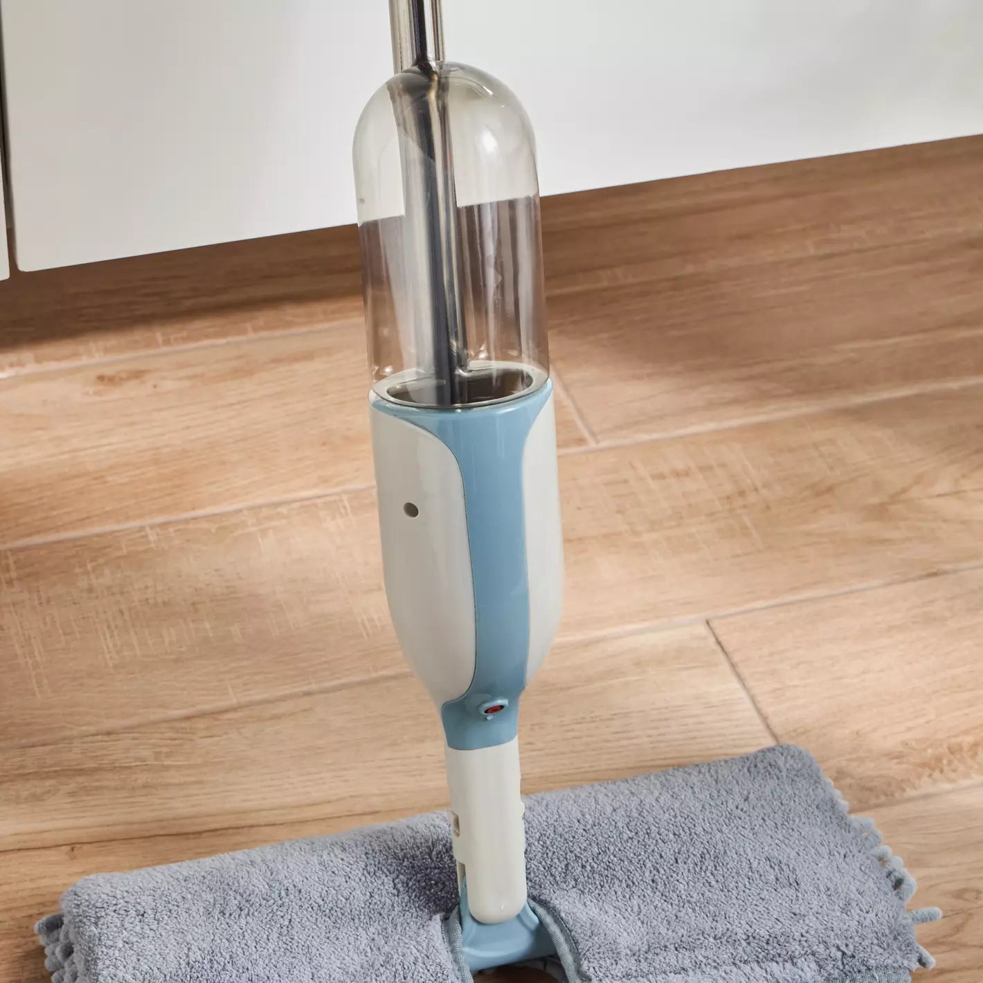 Quiki-Kleen 2-in-1 Wet and Dry Spray Mop